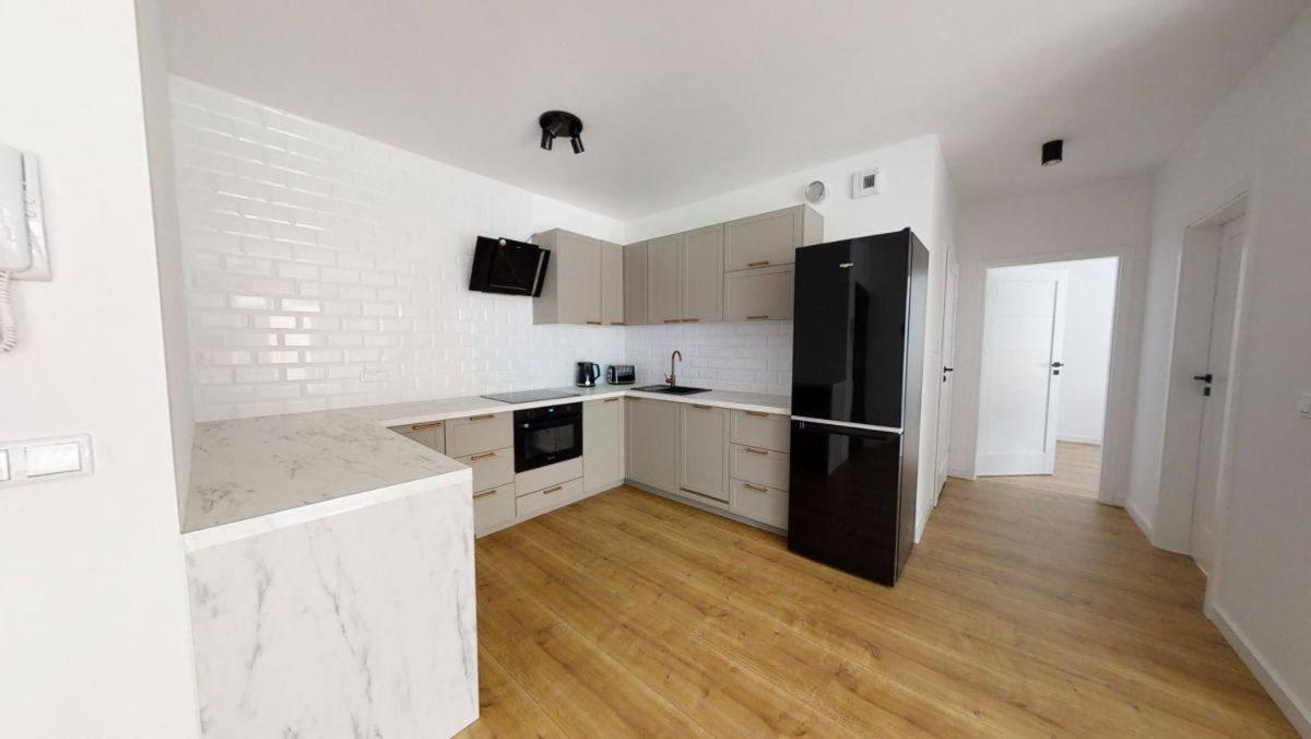 לודז' Komfortowe Apartamenty Z Garazem Na Milionowej מראה חיצוני תמונה