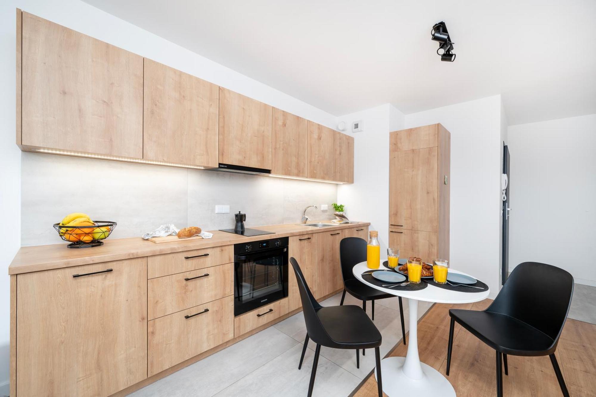 לודז' Komfortowe Apartamenty Z Garazem Na Milionowej מראה חיצוני תמונה